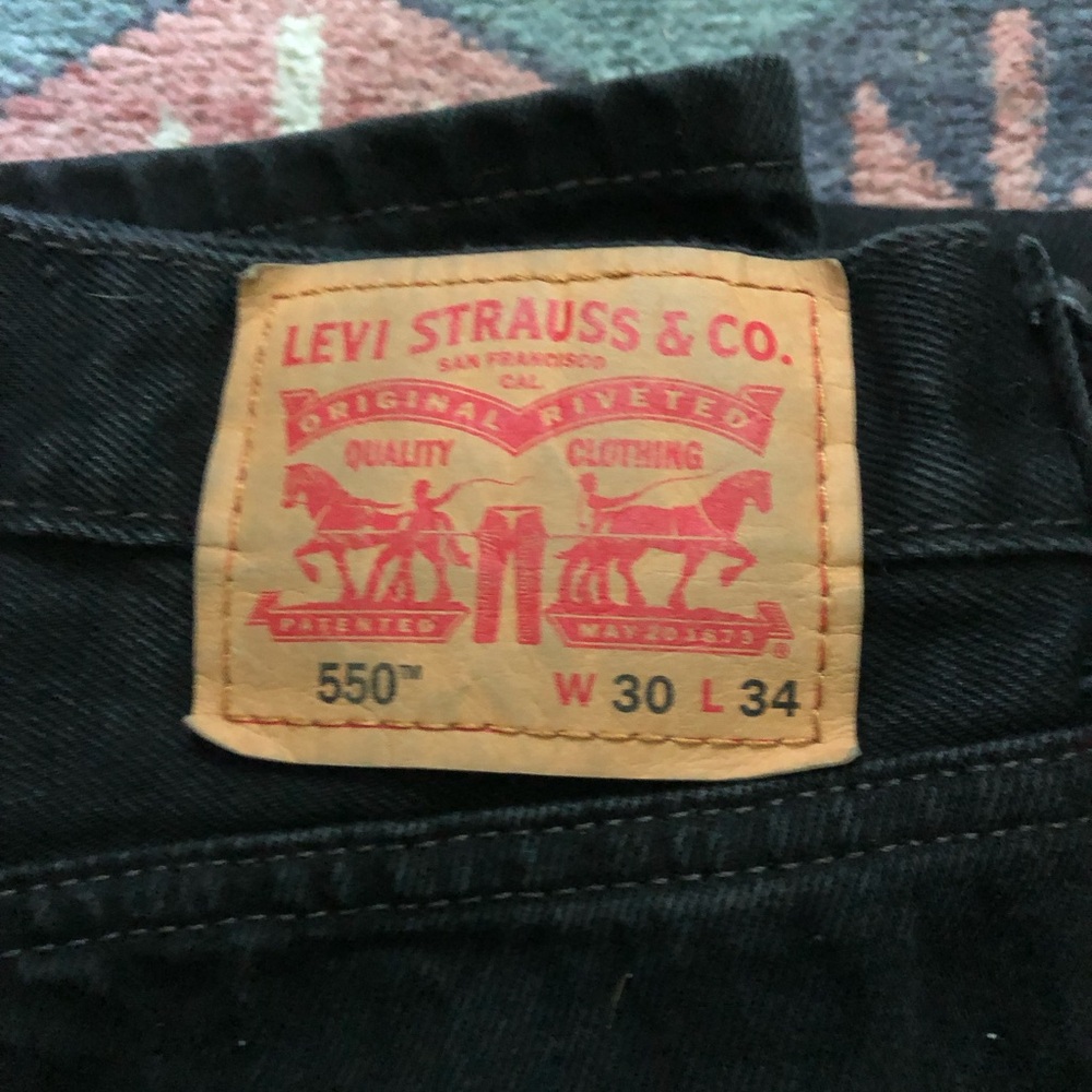 550 Black Levi Jeans - Picture 2 of 5